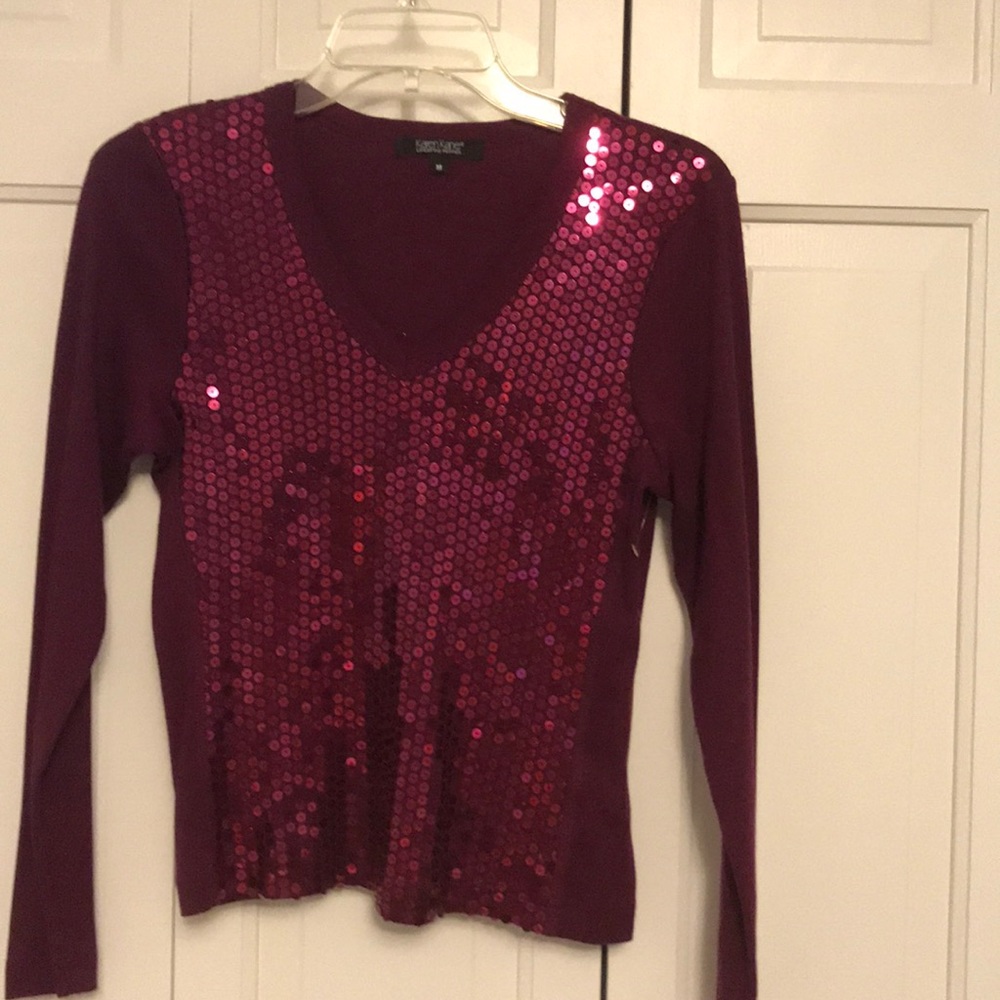 Beautiful Karen Kane sequin top new without tags